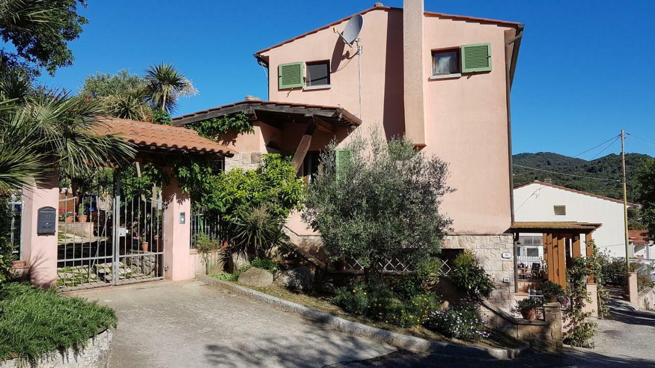 Appartamenti Casa Santi Портоферайо Екстериор снимка