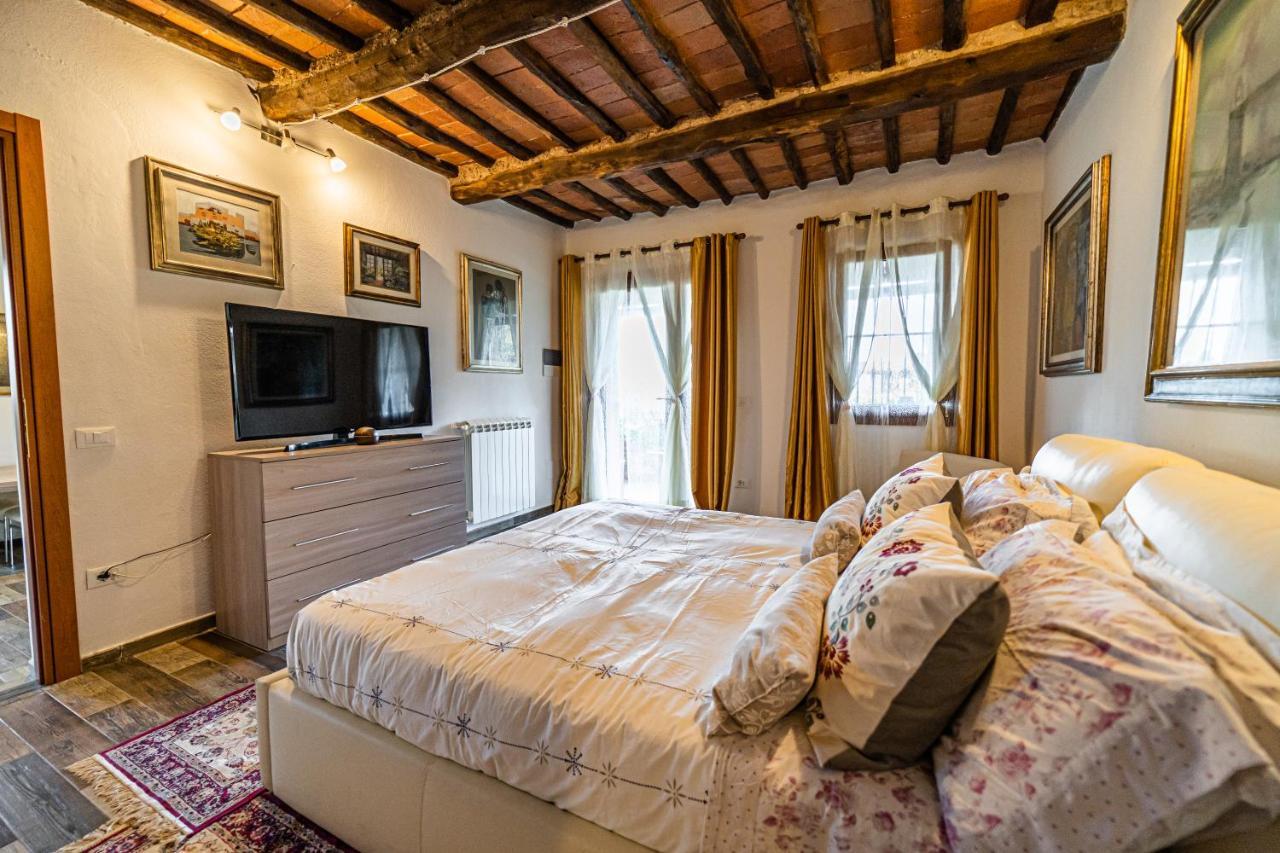 Appartamenti Casa Santi Портоферайо Екстериор снимка
